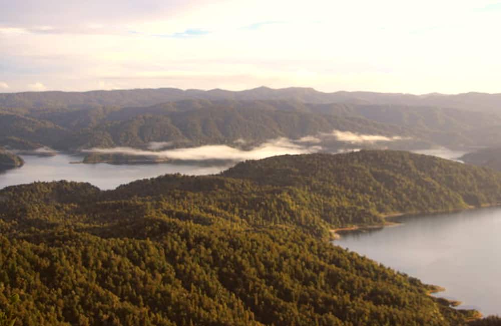 Lake Waikaremoana near Orangihikoia Campsite