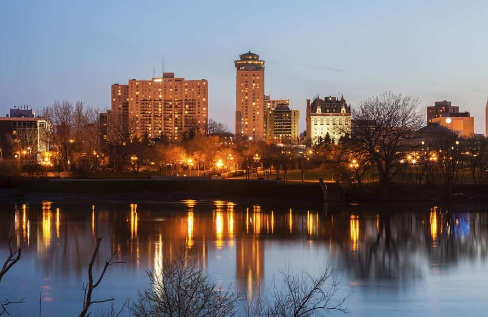 International removals to Winnipeg, Manitoba,