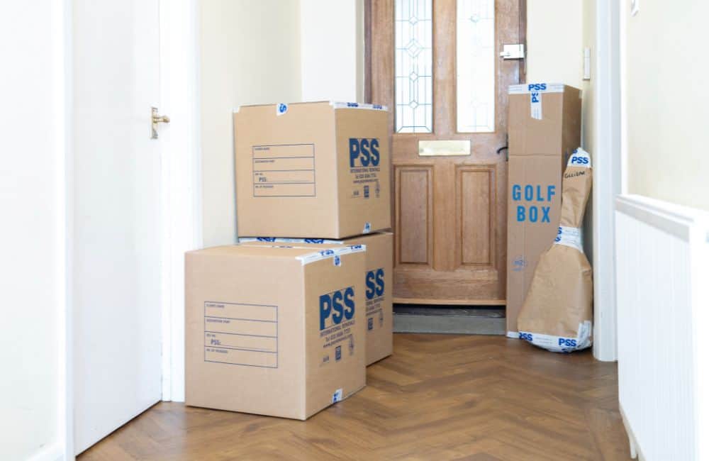 Shipping personal effects from the UK